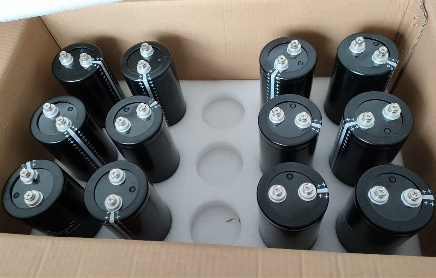 Condensador EPCOS B43584-S2109-M1 de 10000 UF y 200 V (15 unidades)