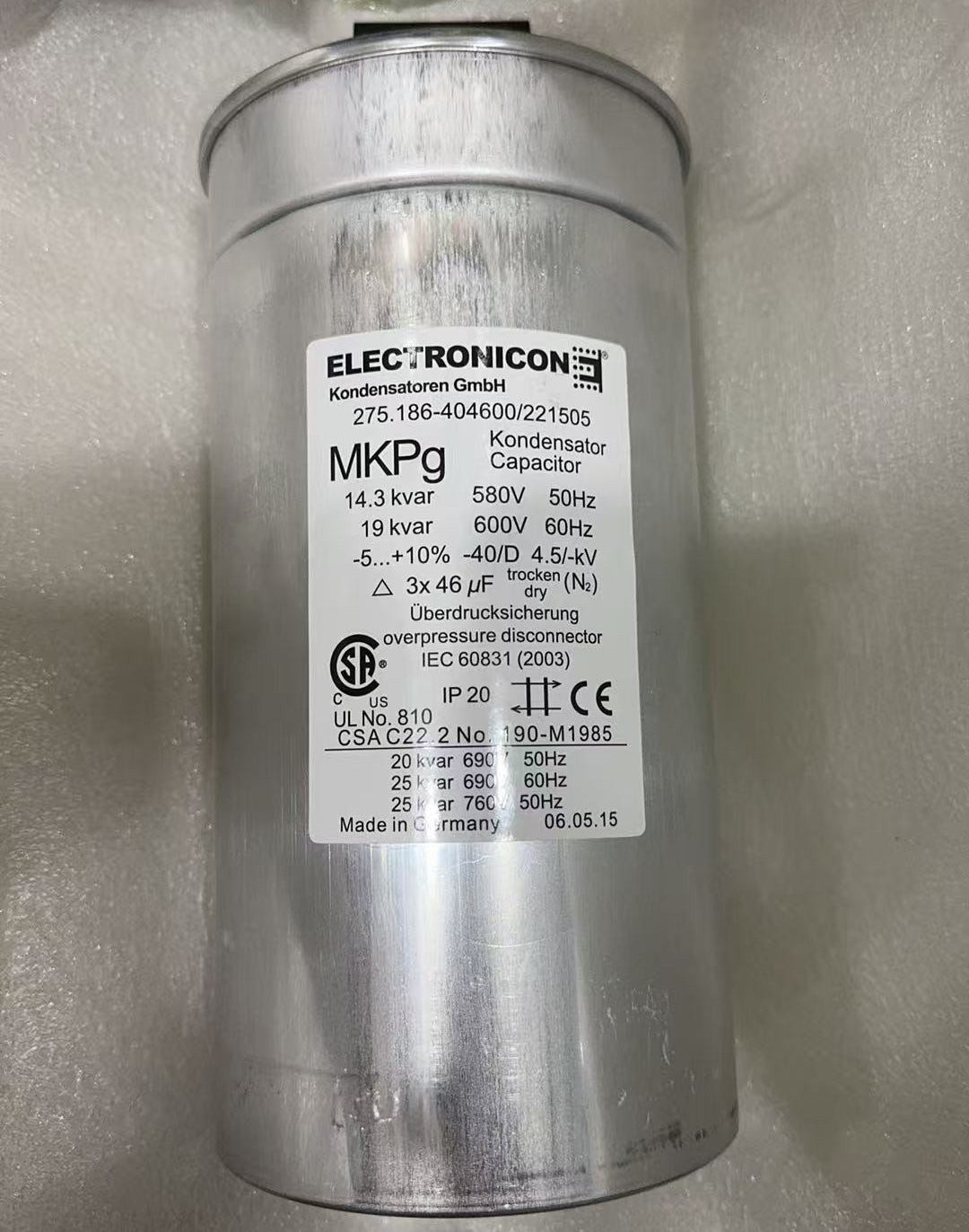 ELECTRONICON MKPg Leistungskondensator, 14,3 kvar 580 V 50 Hz, 19 kvar 600 V 60 Hz, 3 x 46 µF, Teilenummer 275.186-404600/221505 – 5er-Pack 