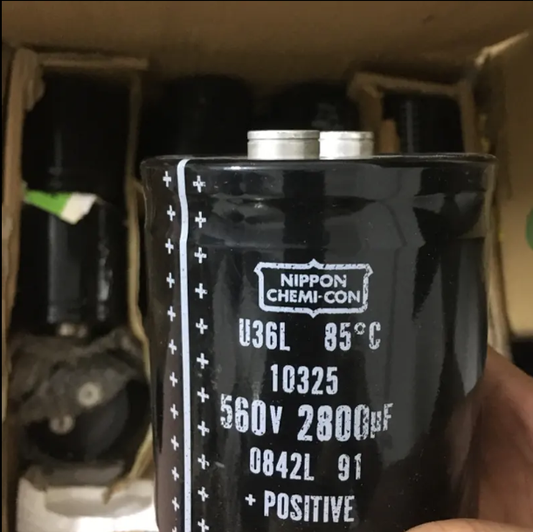 NIPPON CHEMI-CON U36L 10325 560V 2800UF Kondensator (12 Stück)